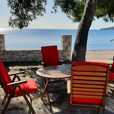σπίτι μπροστά στη θάλασσα * Γύθειο