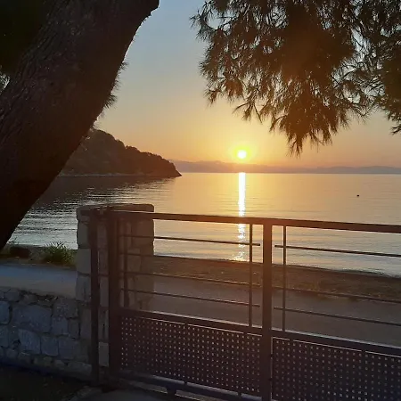 Σπίτι διακοπών σπίτι μπροστά στη θάλασσα